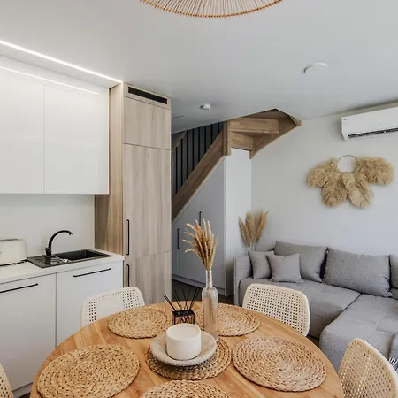 Bali Coziness Next To Forest At J7 別荘 *
