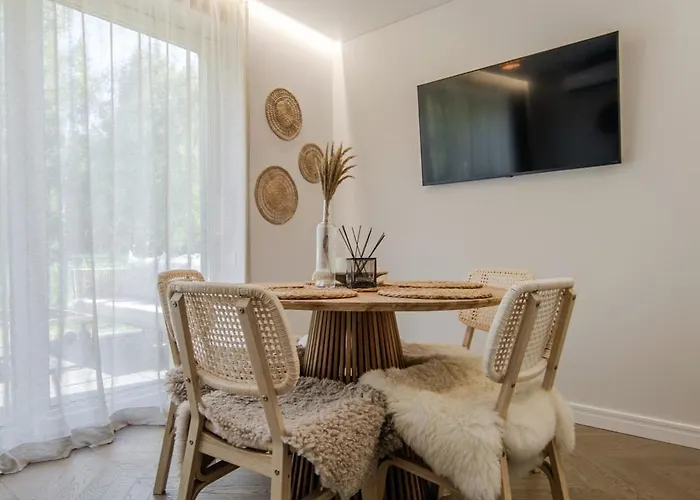 Bali Coziness Next To Forest At J7 Tatil Evi Palanga